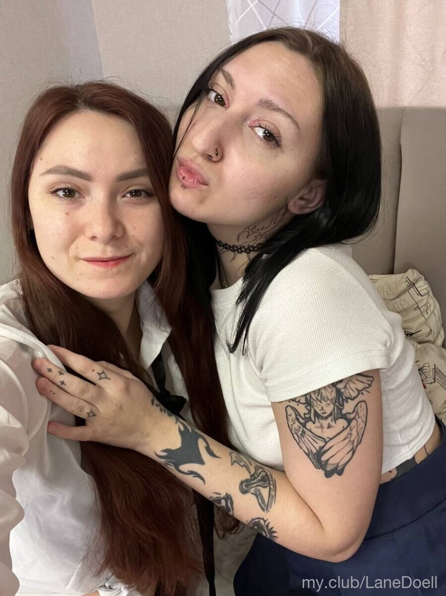 Hild ​​and ​​Blair Free Photos #9