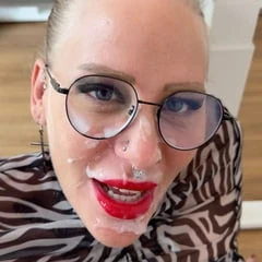 Lara CumKitten - PLEASE FUCK ME, BOSS