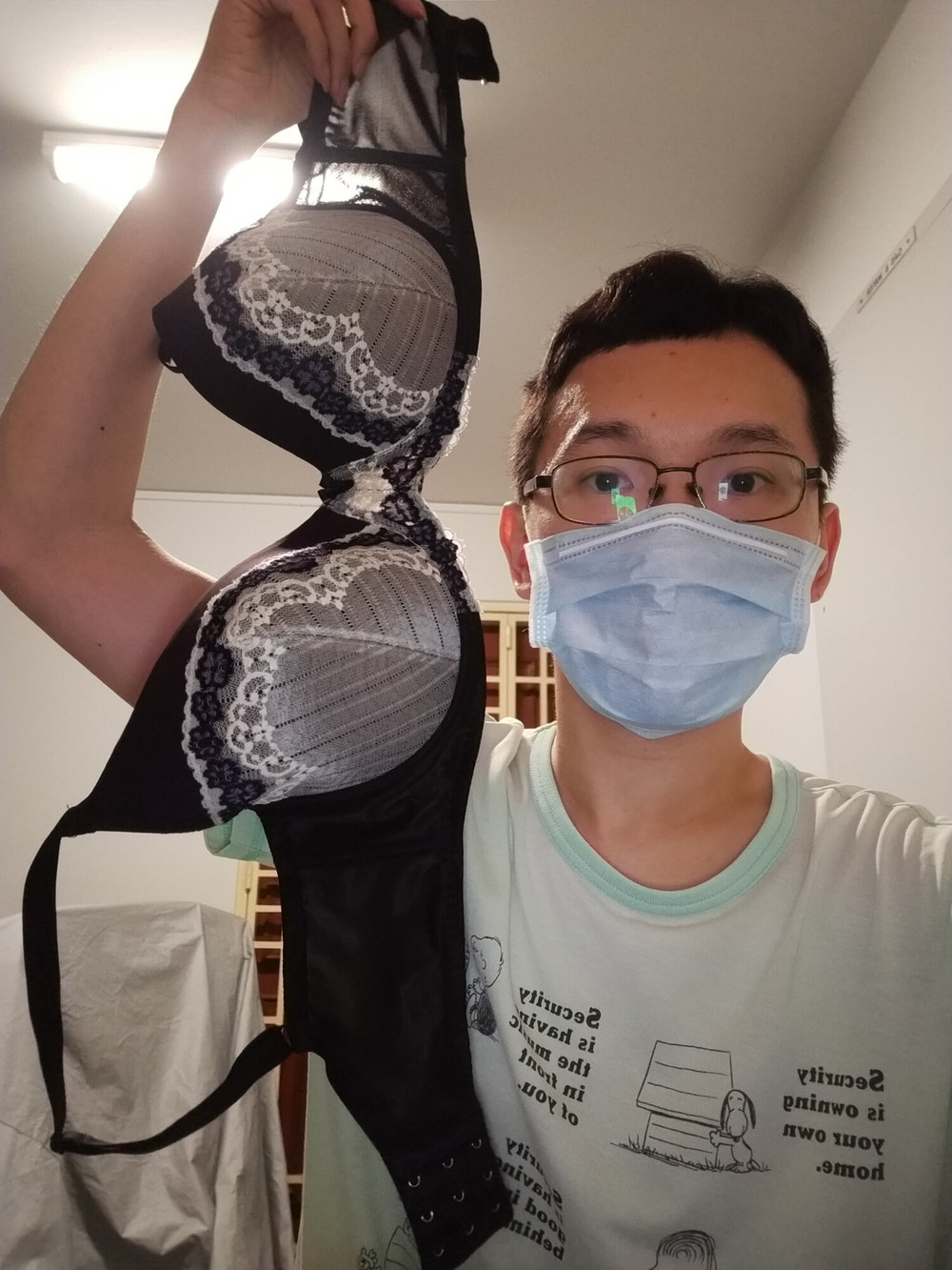 Selfie with 6 gigantic bras. Wacoal F80. #5