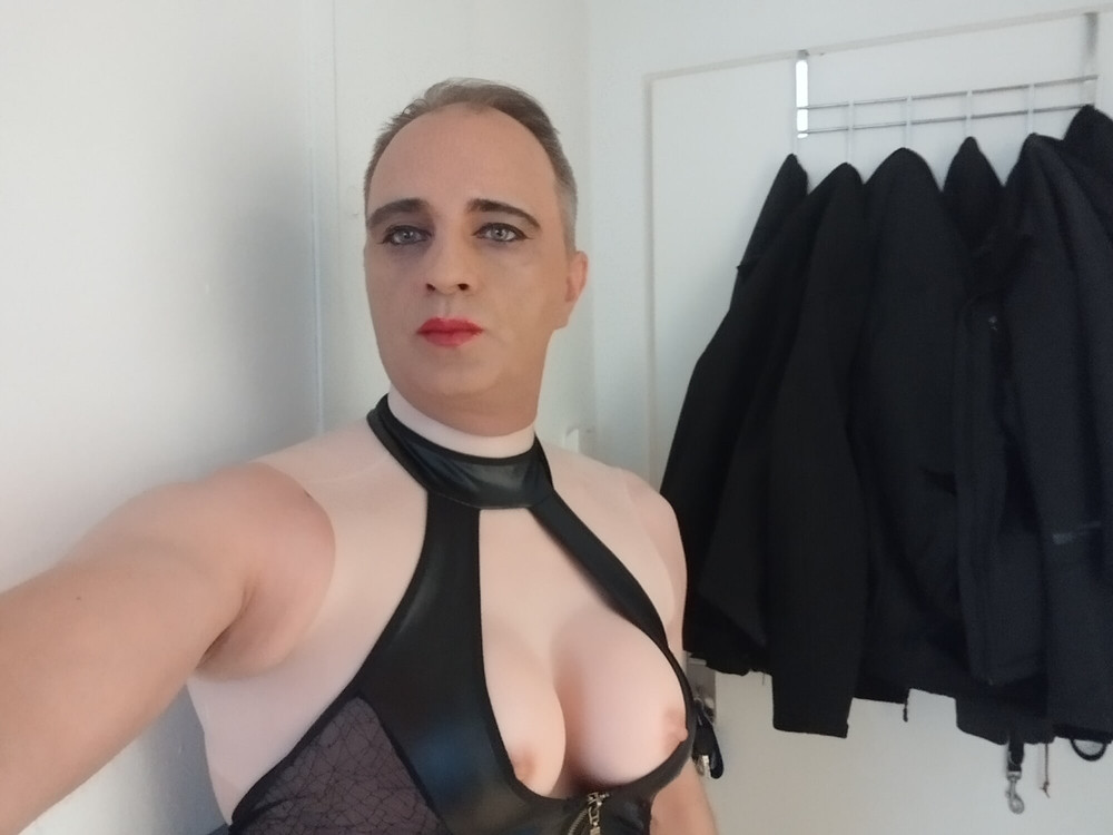 Sissy Schwanzhure  #4