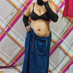Village Indian Chachi in saree fucked hard