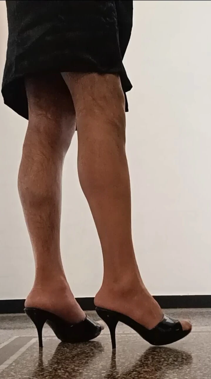 Afternoon in Brown pantyhose 