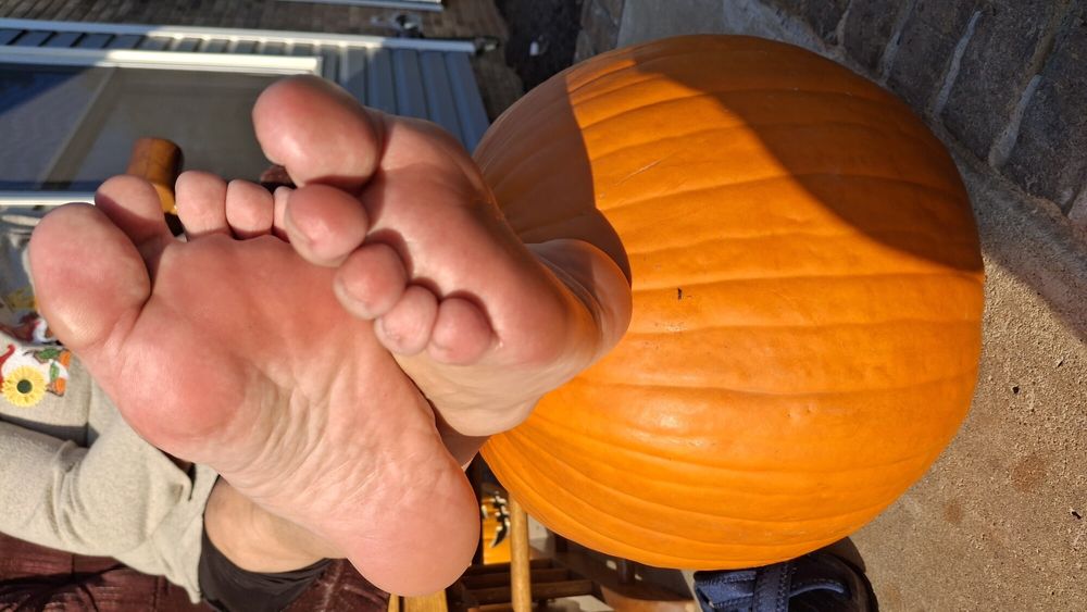 Pumpkin foot-stool #16