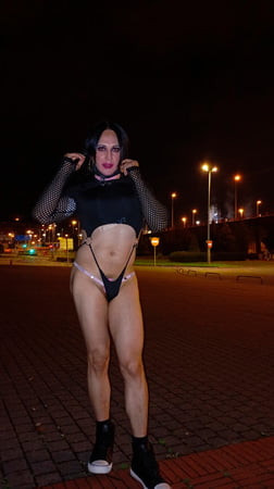 Taniax - puta gótica nas ruas, junho 2026