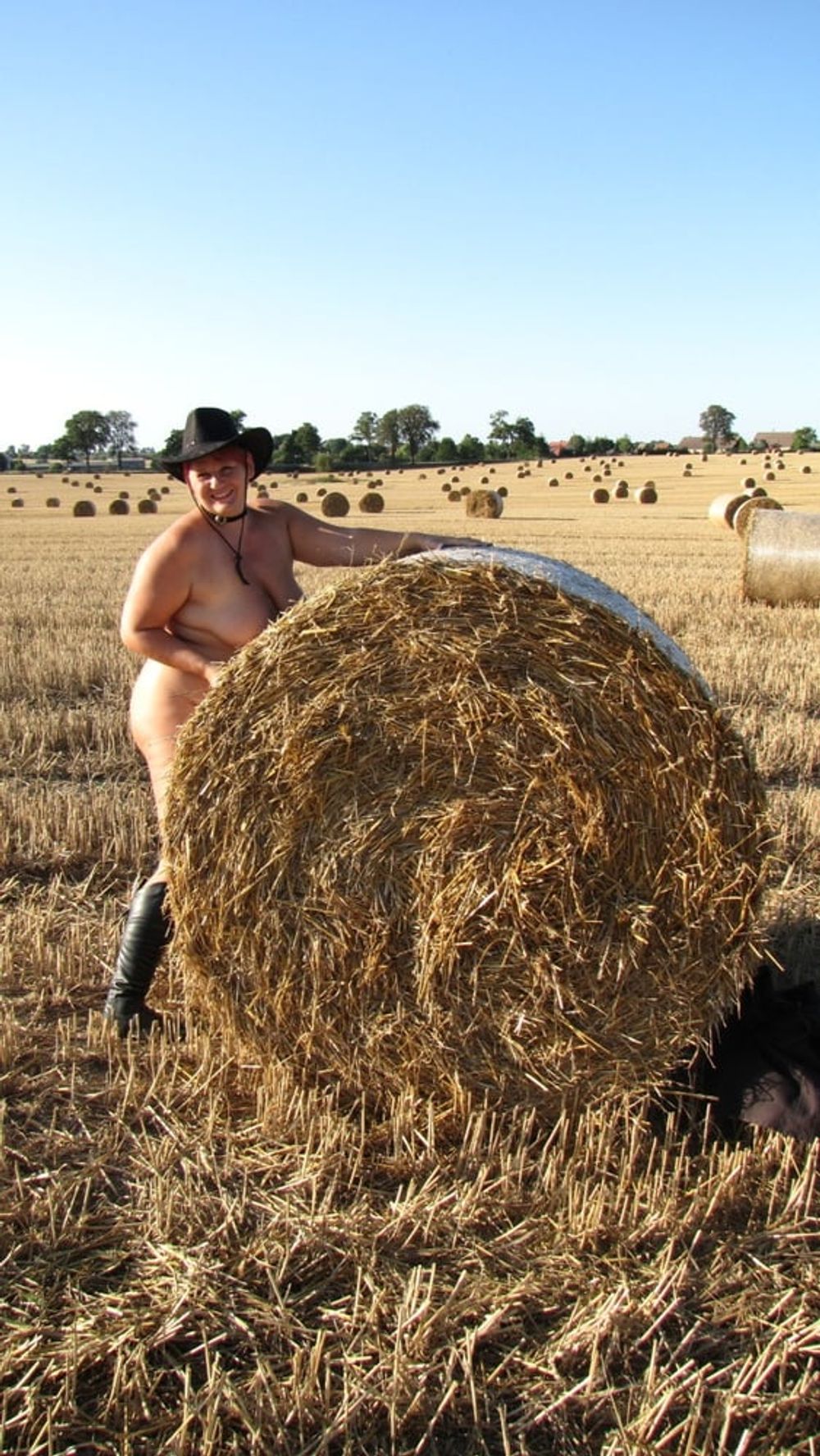 Completely naked in a corn field ... #14