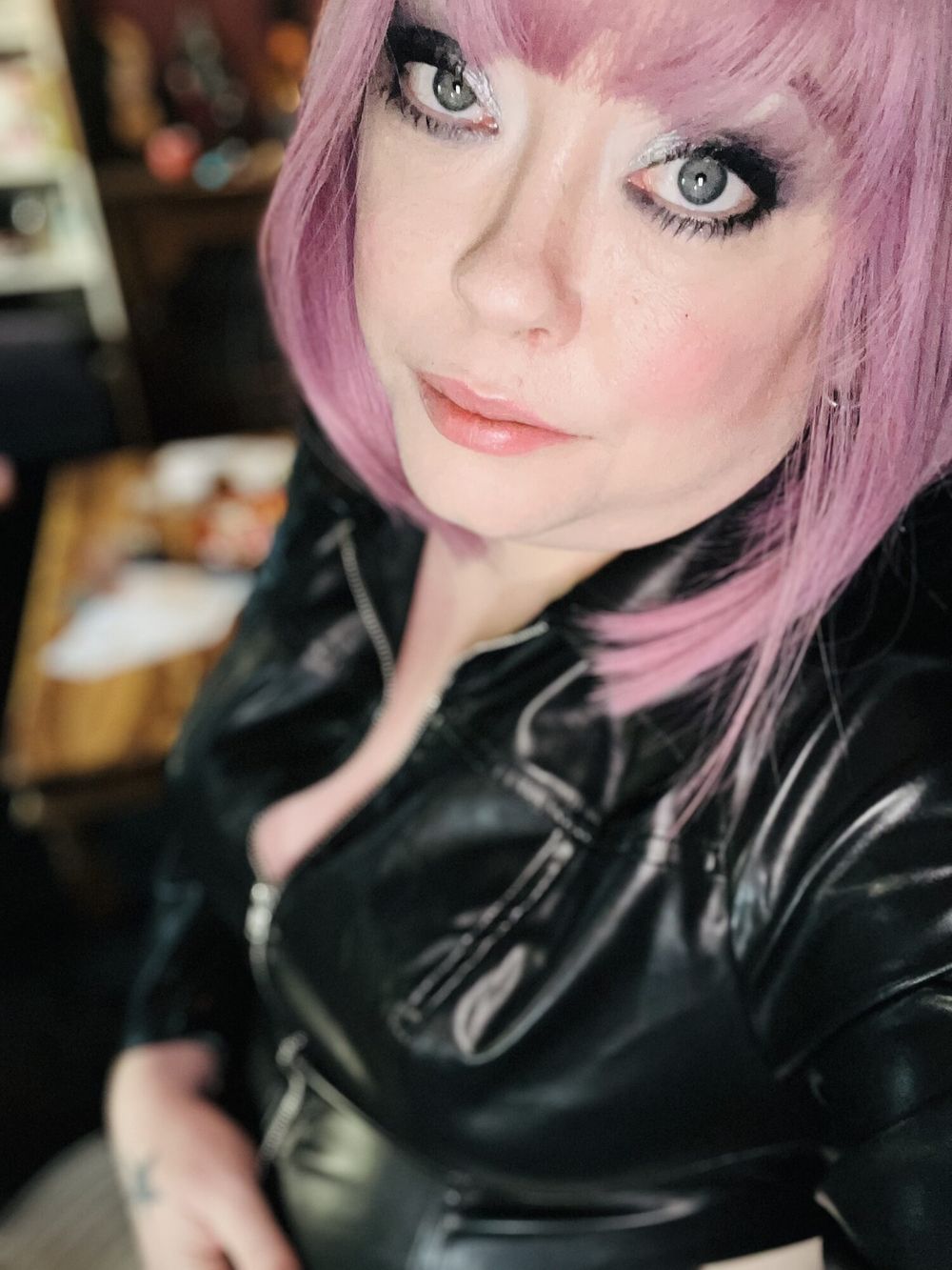 Tina Snua Selfies #44 - Leather Special #30