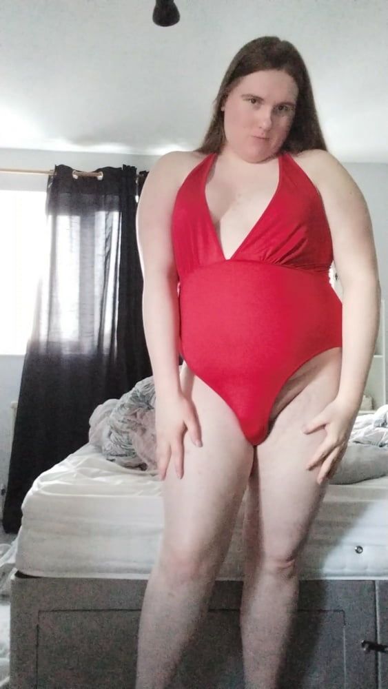 My enormous BBW curves in a sexy red singlet! #8