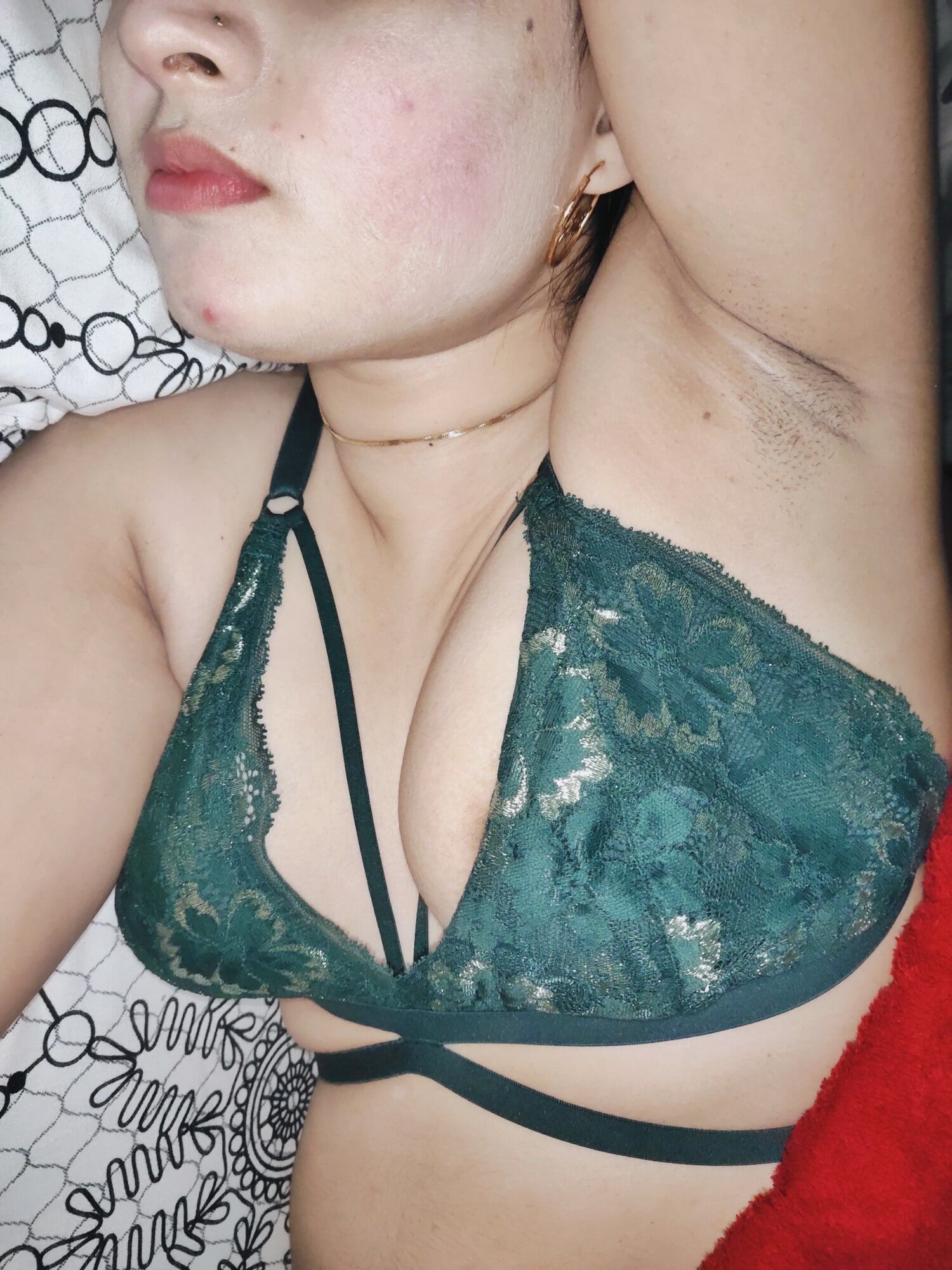 My Armpits in green bra #7
