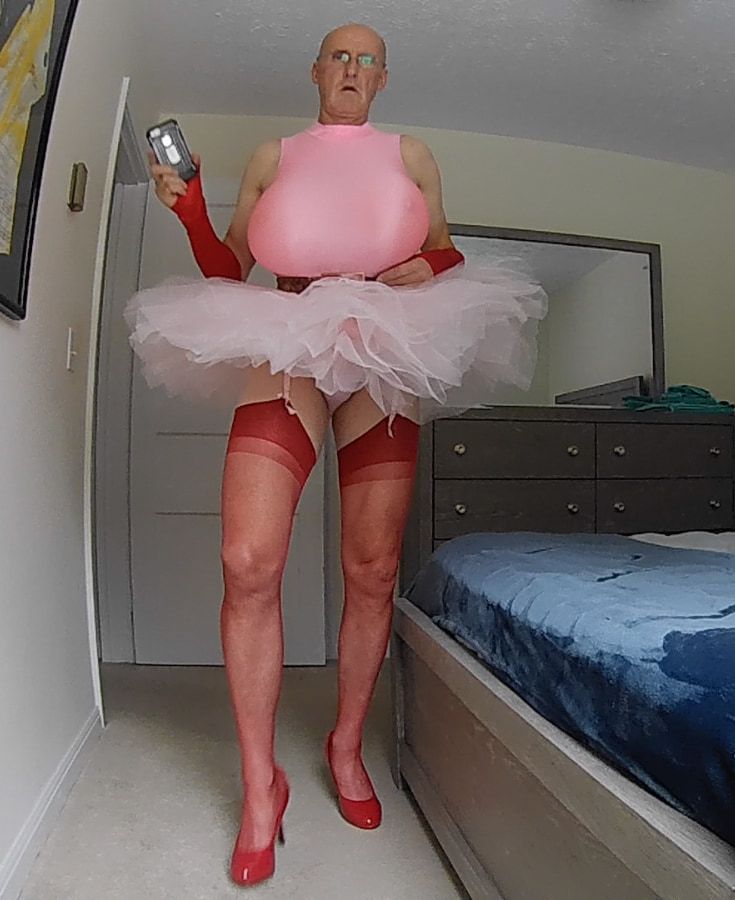 20181107 Pink Tutu and red bra #50