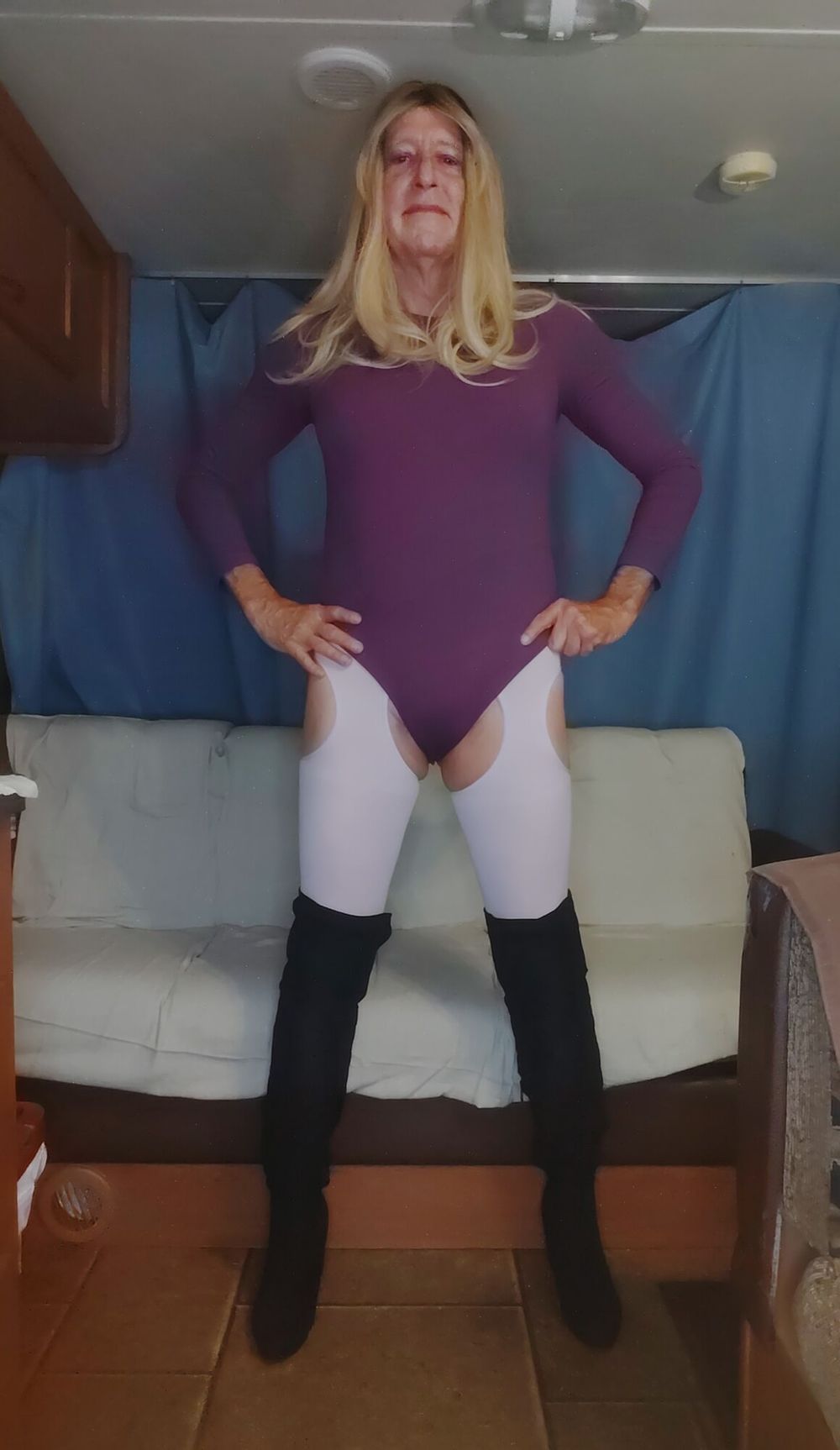 Sissy Anne Dru Brown Modelling Boots and Tights #12