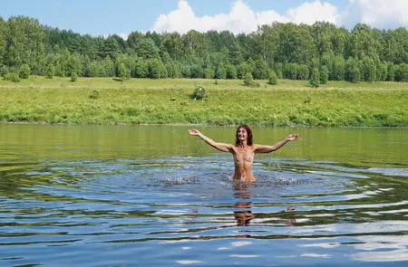 nude playing in volga river         