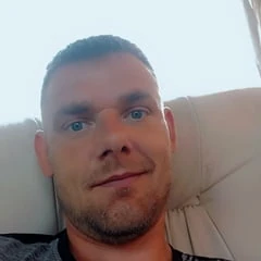 Loking for the girls 