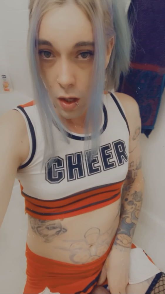 Hot Cheerleader #40
