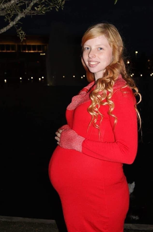 Sexy and pregnant  #9