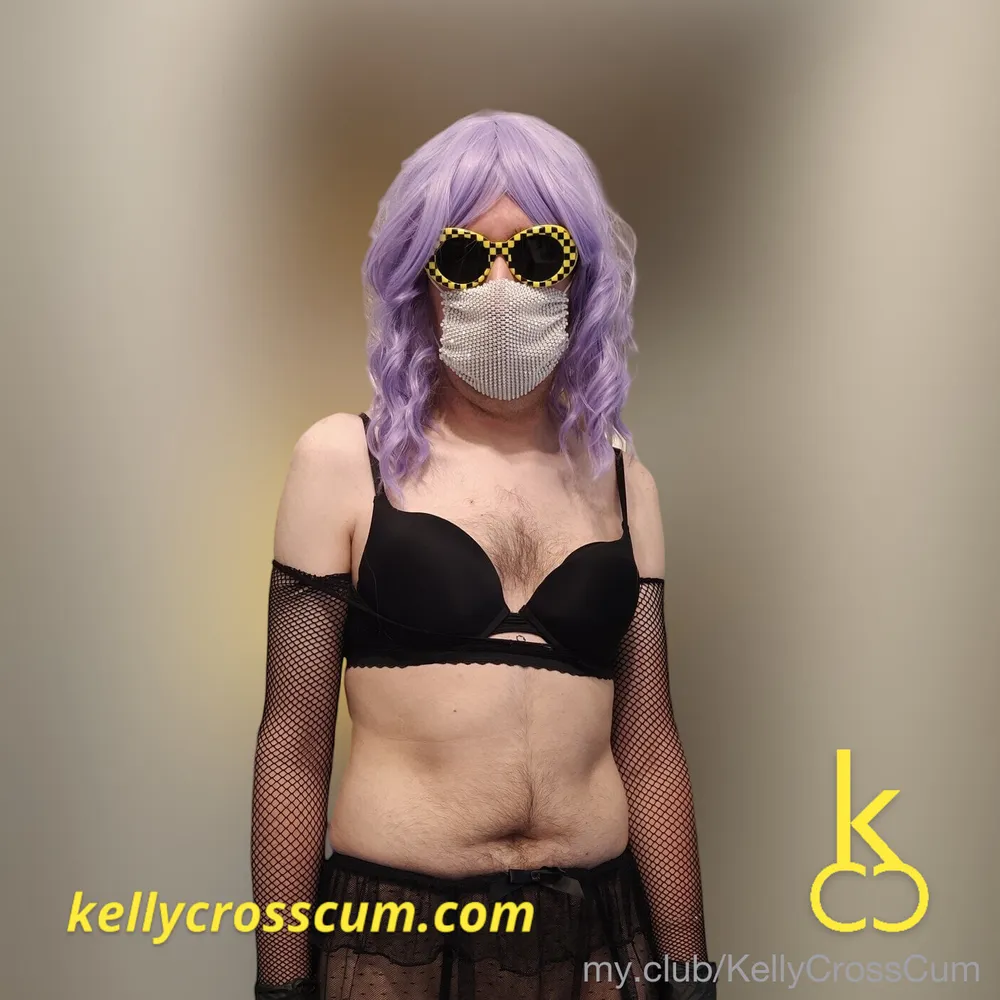 Kelly CrossCum Free Photos #2