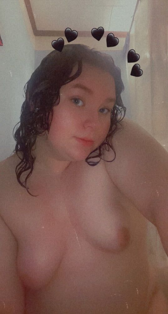 Sexy 18 year old teen BBW Lilac takes hot wet shower photos #4
