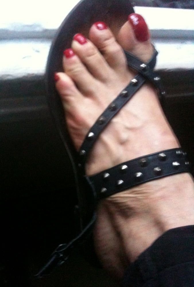 red toenails mix (older, dirty, toe ring, sandals mixed). #18