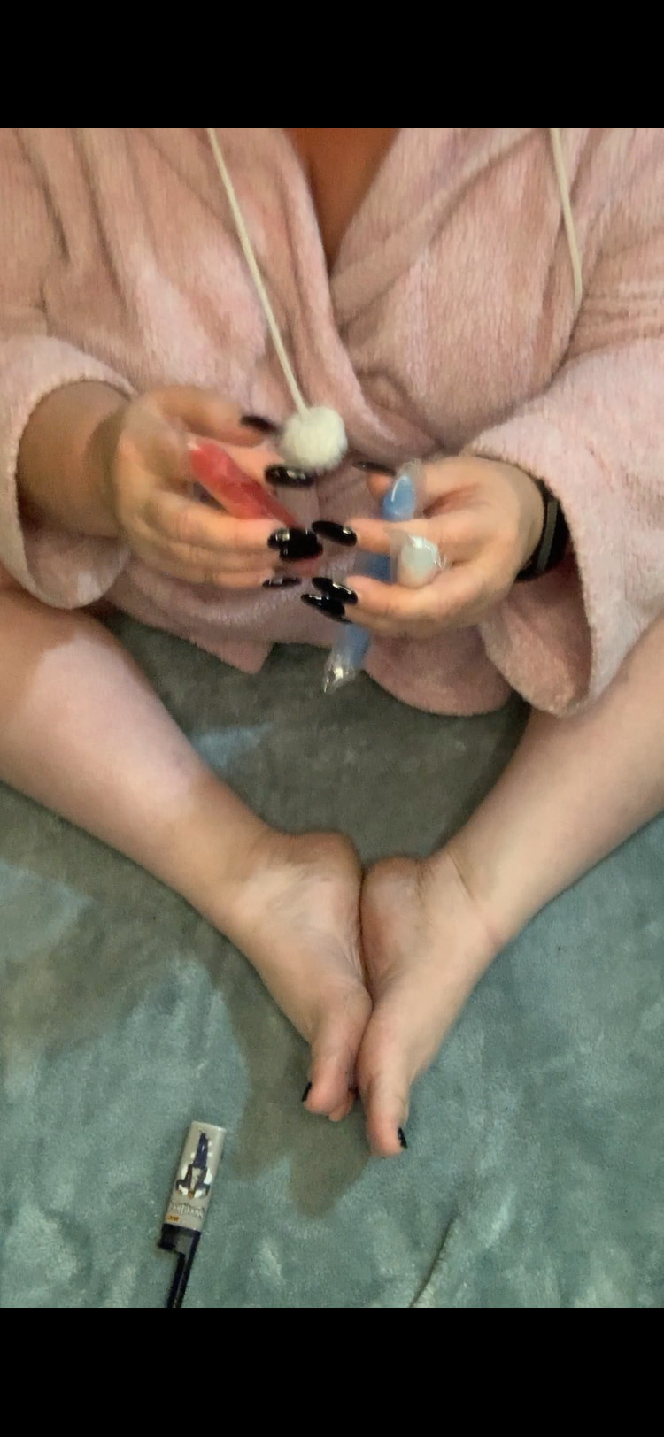 Feet play with wax! #5