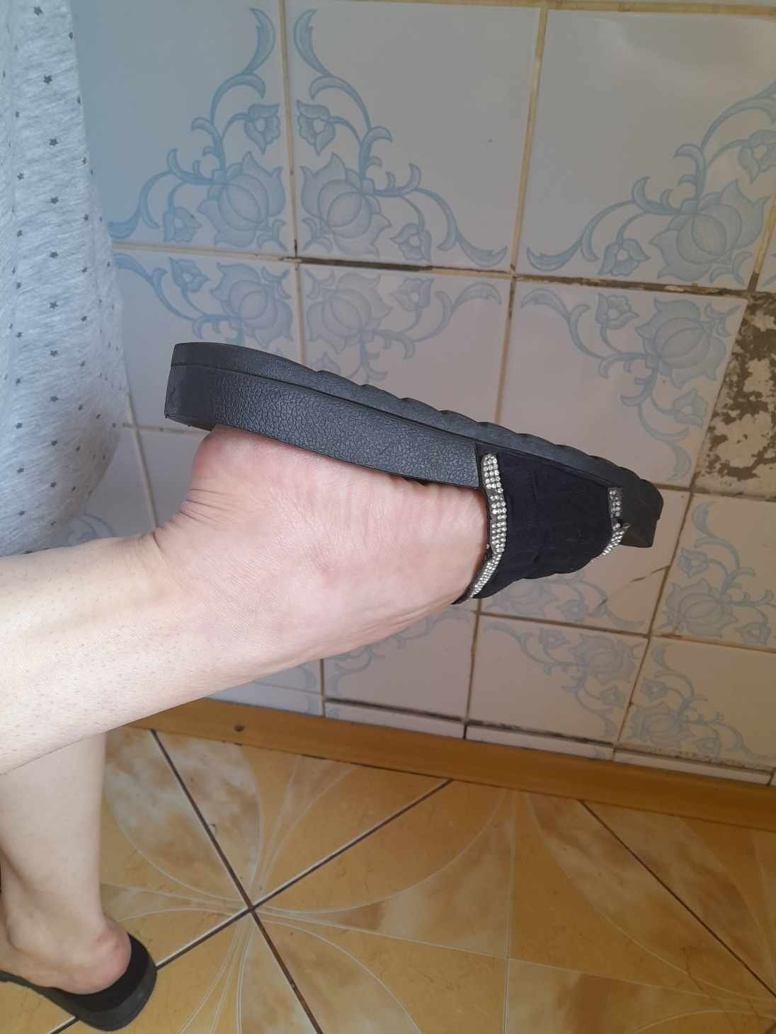 My sexy feet flip flop