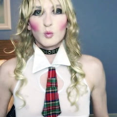 Sissy Sandra Sucks BBC (fantasy)