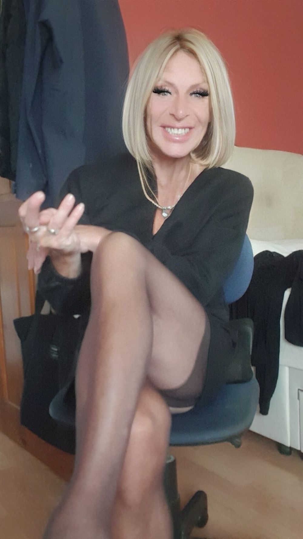 Officetranny #2