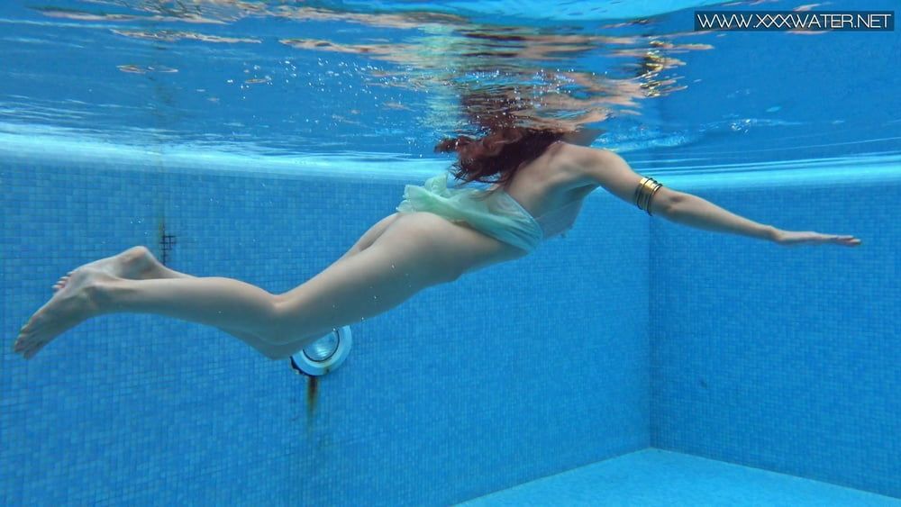 LIZI VOGUE UNDERWATER SWIMMING POOL #14