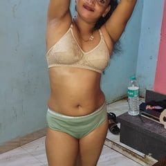 Sexy' bhabhi ki photo 