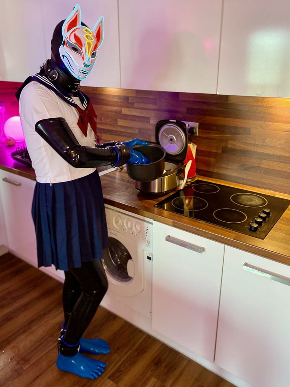 #LatexSeries 01 - Stuck At Home - In The Kitchen #2