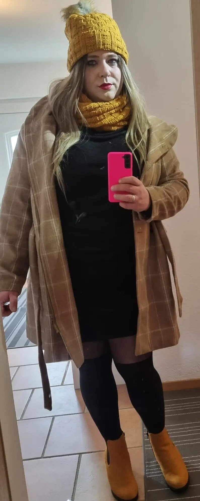 Crossdresser Janina exposed #9