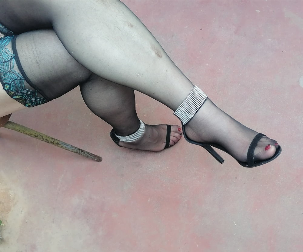 MEDIAS Y TACONES