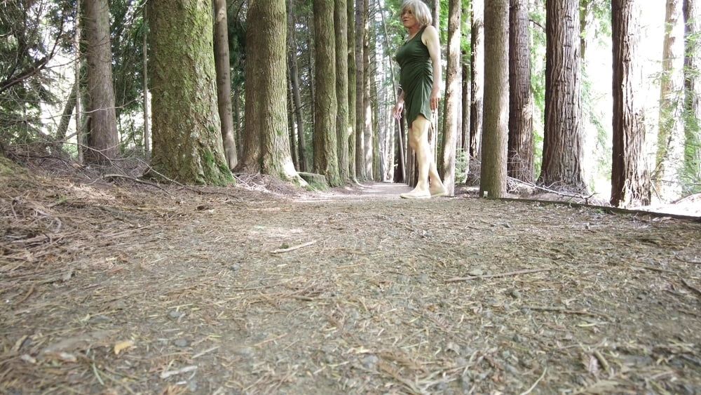 Crossdress walk forest trails #37