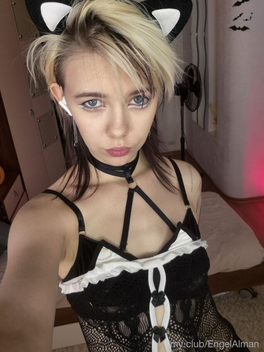 Lilian Free Photos #2