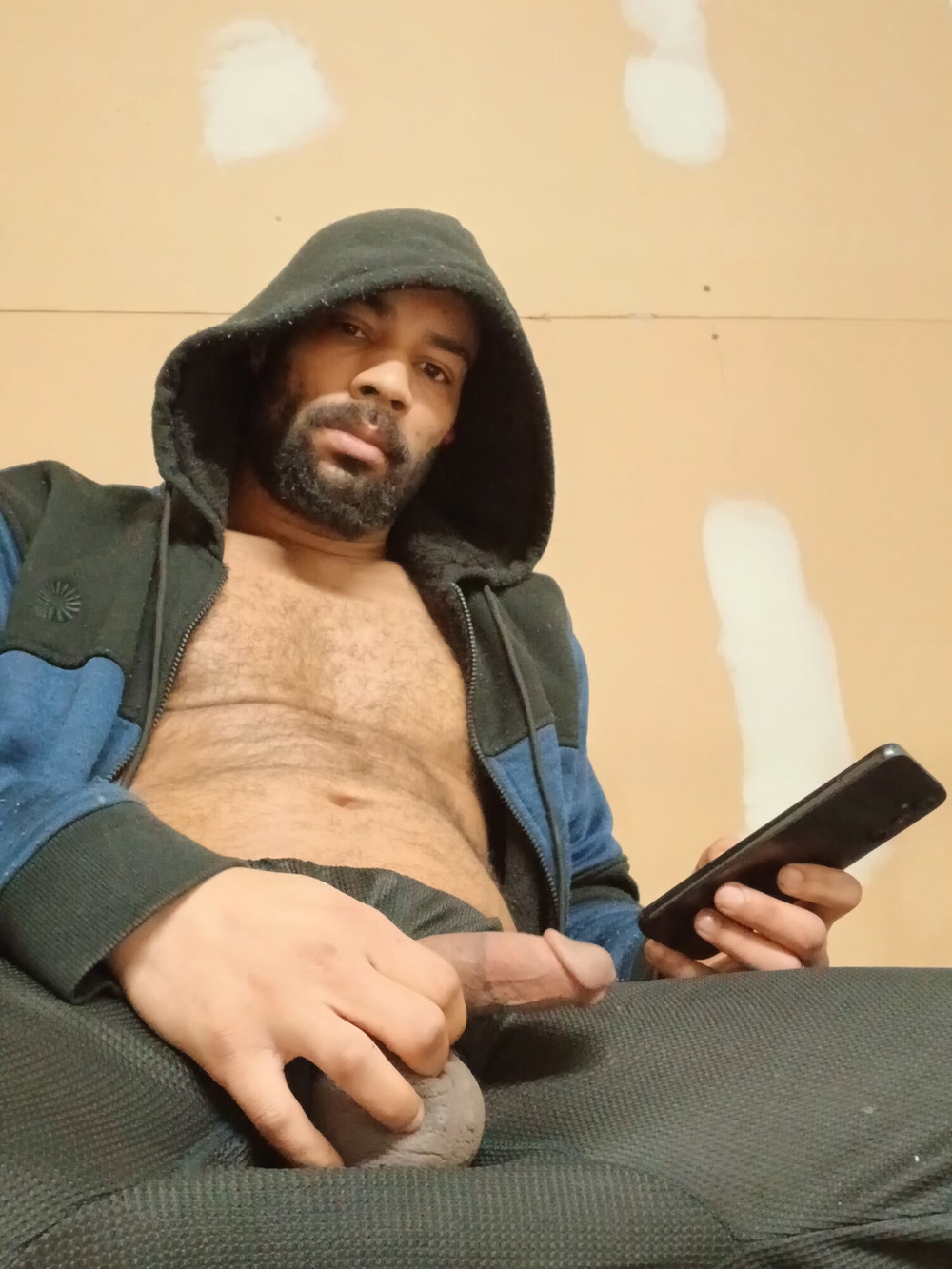 Black mf in W. Philly tired of jerking myself.  #5