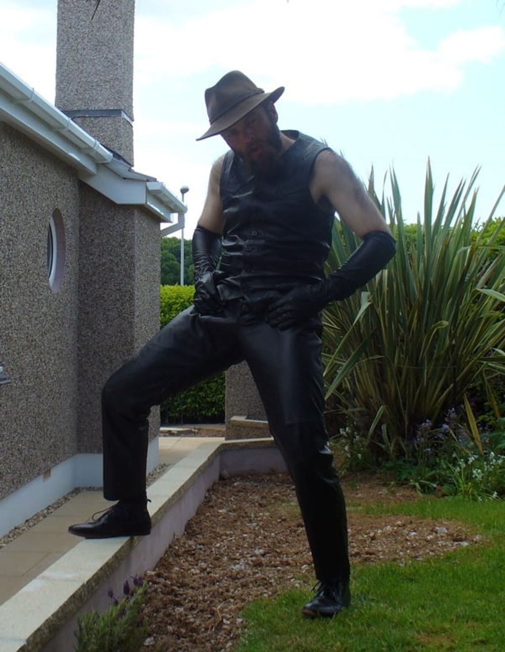 Leather Master outdoors posing in full leather #5