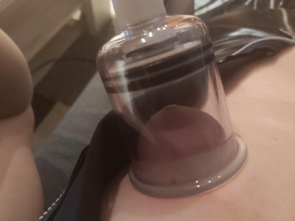 Breast Vacuum pumping #2