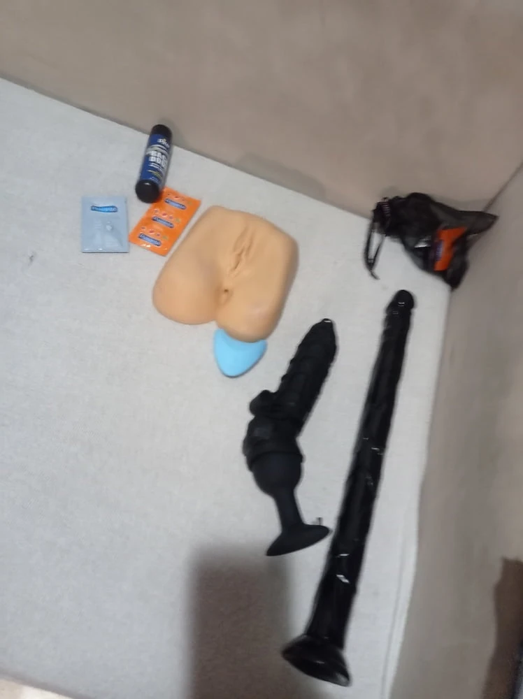 Horny Crossdresser Betty bitch play giant dildo 7