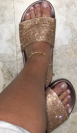 some feet pics for all you foot guys out there         