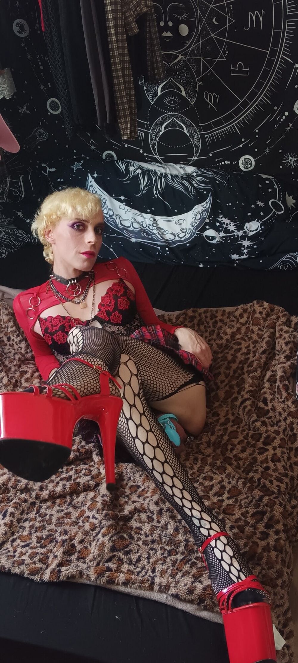 sexy trans in red need a daddy #18