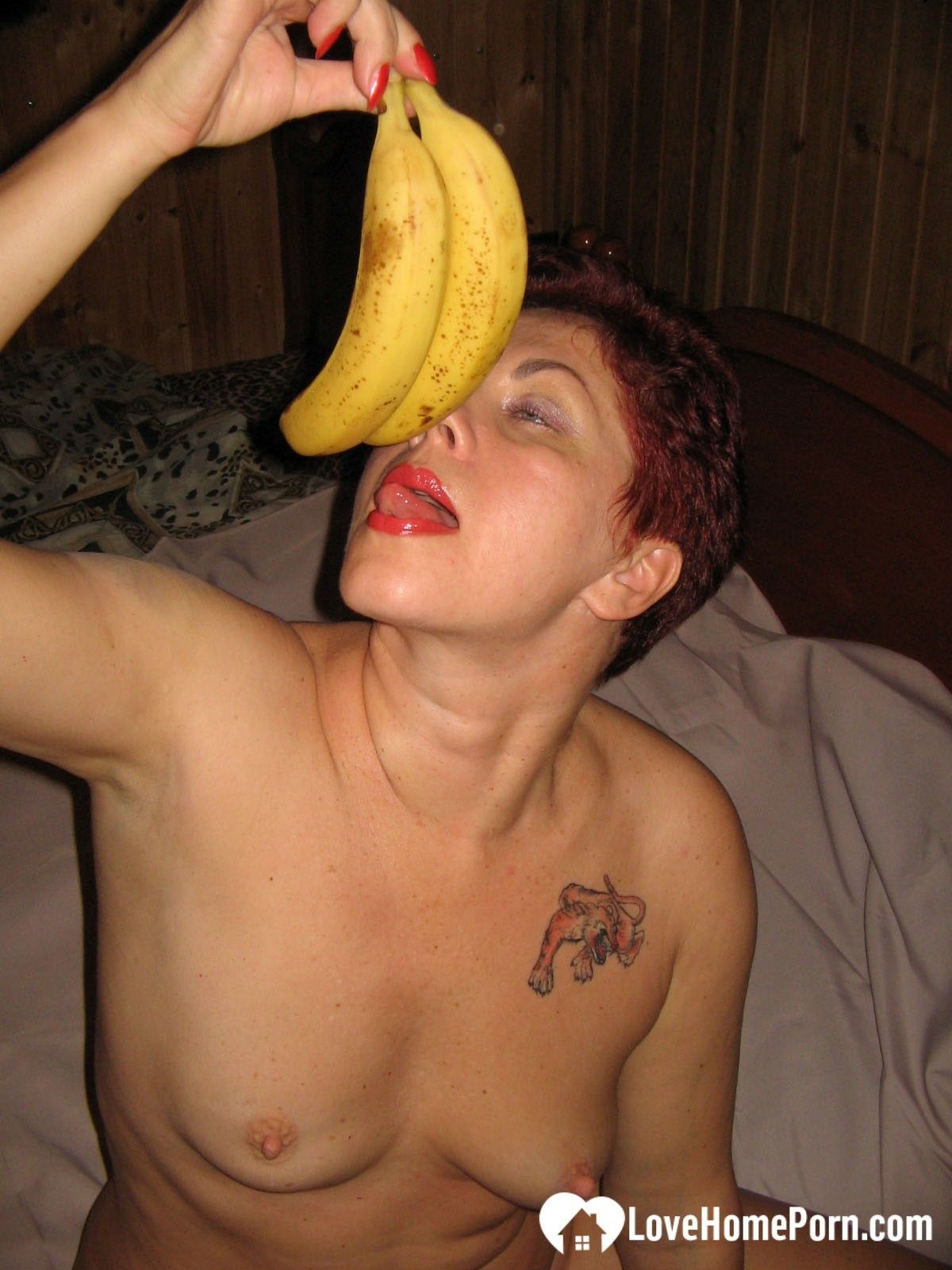 Dipping my cock into her banana vagina #60