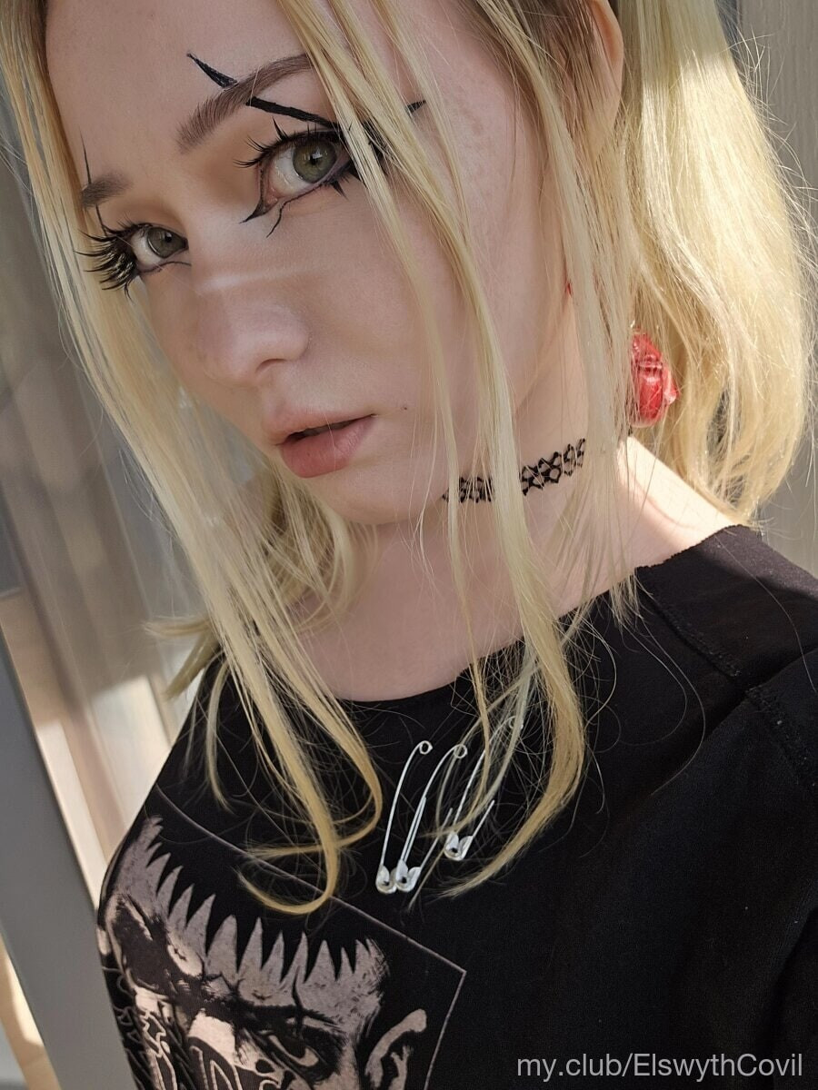 Sophie Free Photos #36
