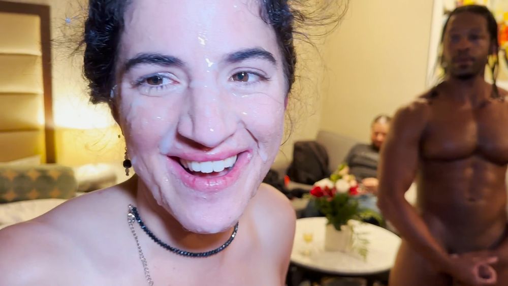 Happy Hour Bukkake: 22 Gentlemen Provide Facials #33