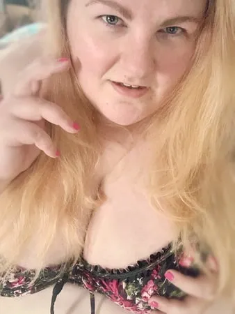 ssbbw whore neoqlassical on snapchat         