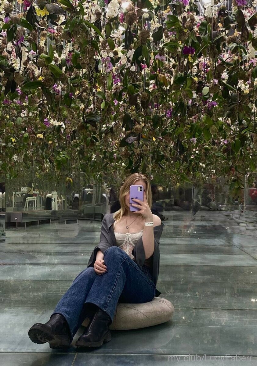 Lucy Free Photos #12