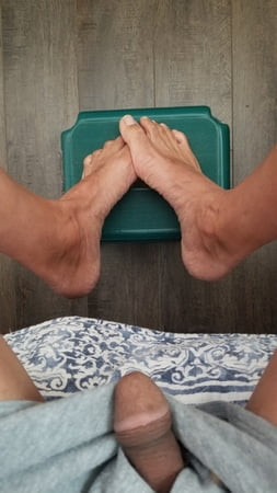 Κρεμασμένος πούτσος, τριχωτός άκοπος 