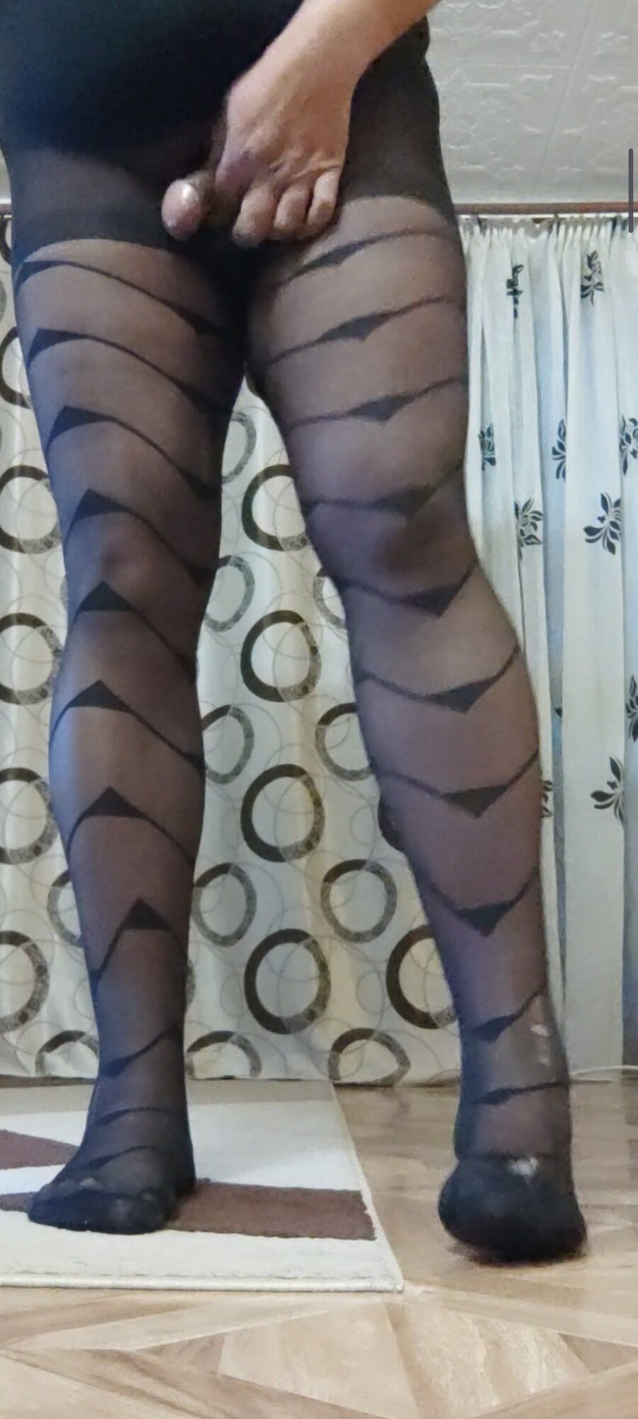 Patterned black tights #4