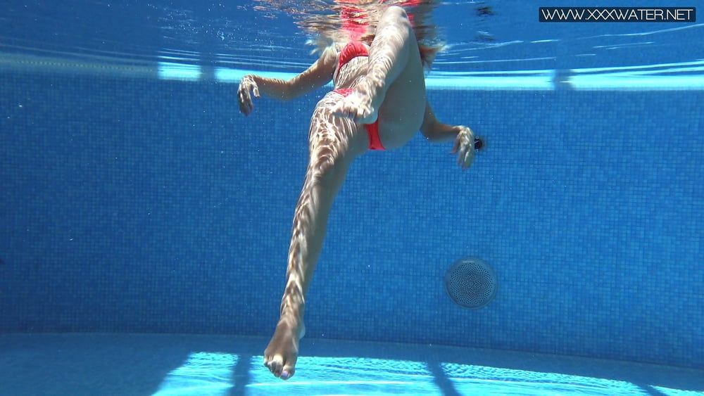  Mary Kalisy Pt.1 Underwater Swimming Pool Erotics #42