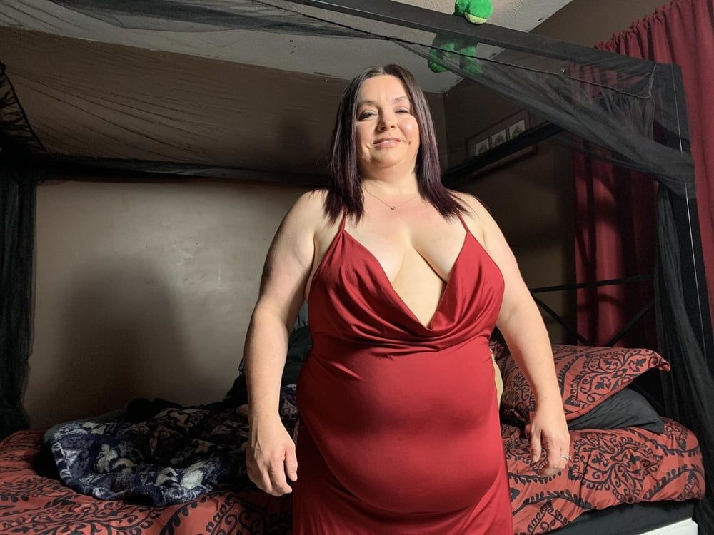 Sexy BBW Red Dress Green Eyes and Pussy #52