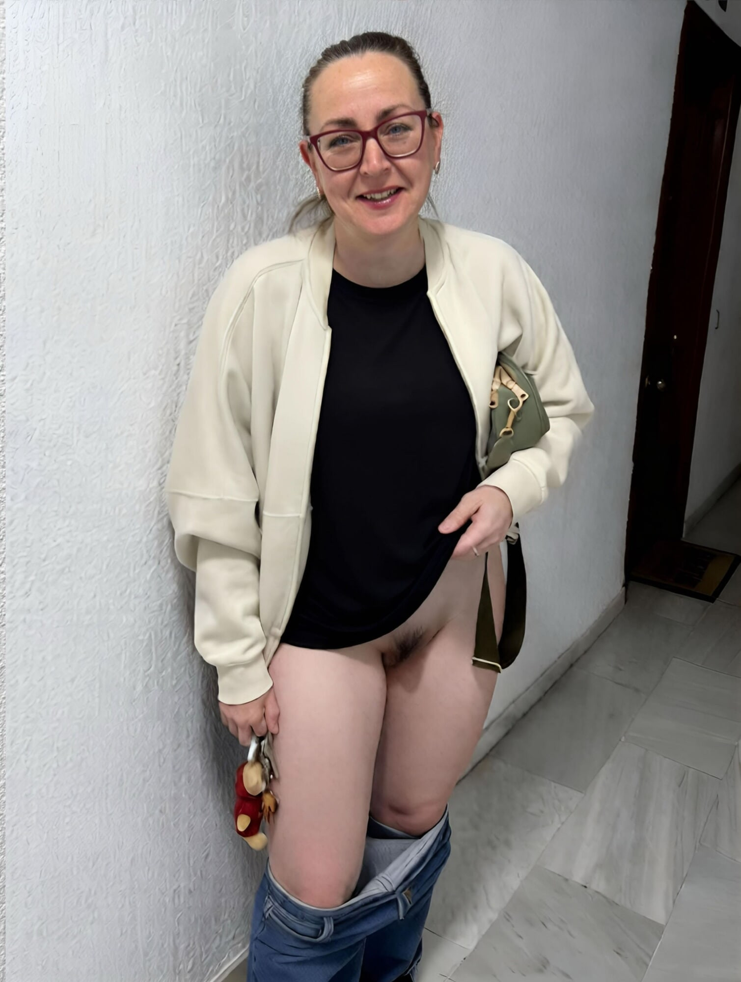 CUCKOLD WIFE #52