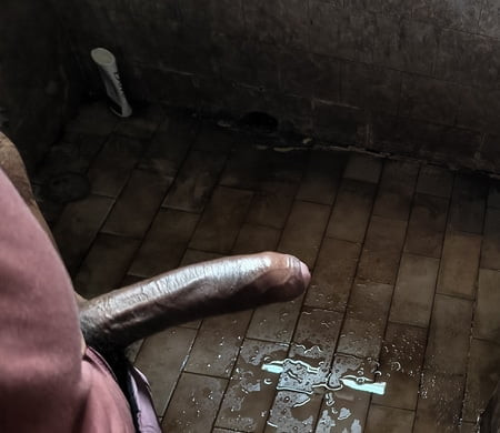 Preciso de uma buceta para preencher