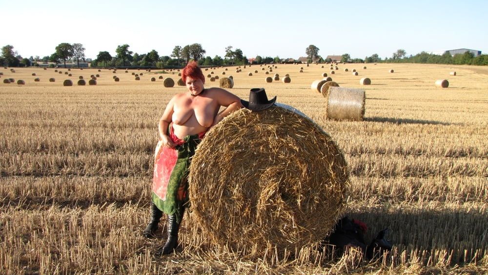 Anna naked on straw bales ... #30